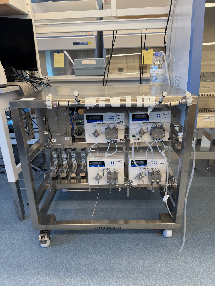 Image of Knauer HPLC Pump Skid